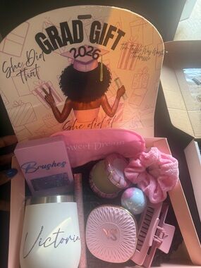 Personalized  Pink Bath & Body Gift Set - Sweet Dream Spa Kit